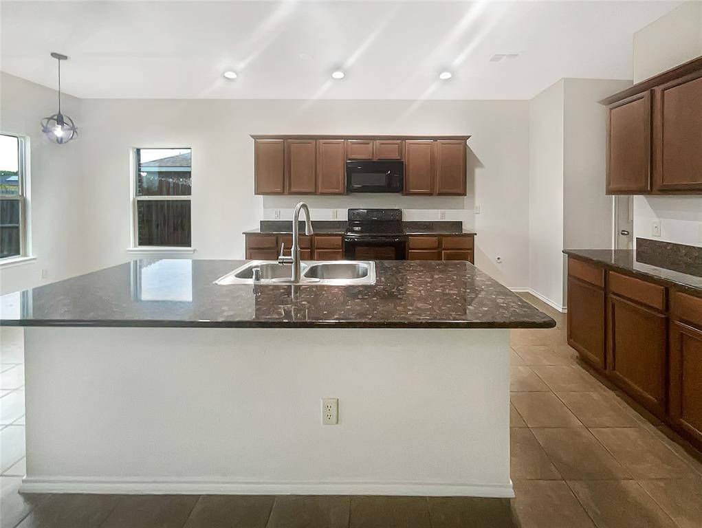 Anna, TX 75409,319 Carlyle Street