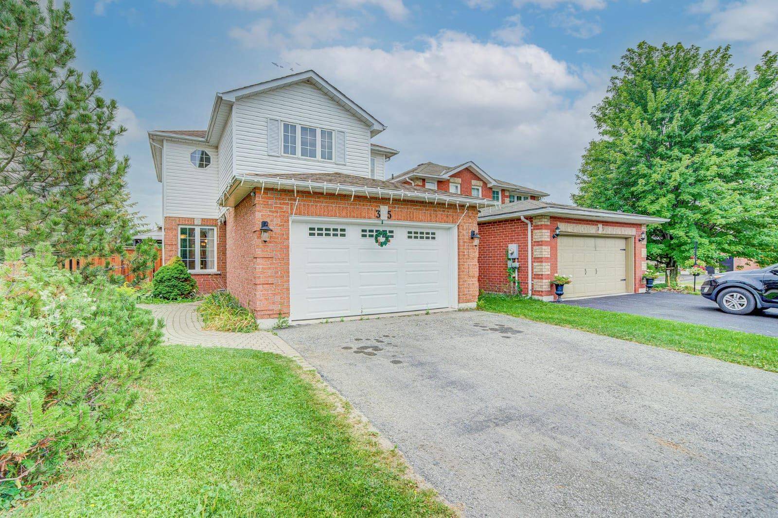 Barrie, ON L4N 8A5,35 Nightingale CRES