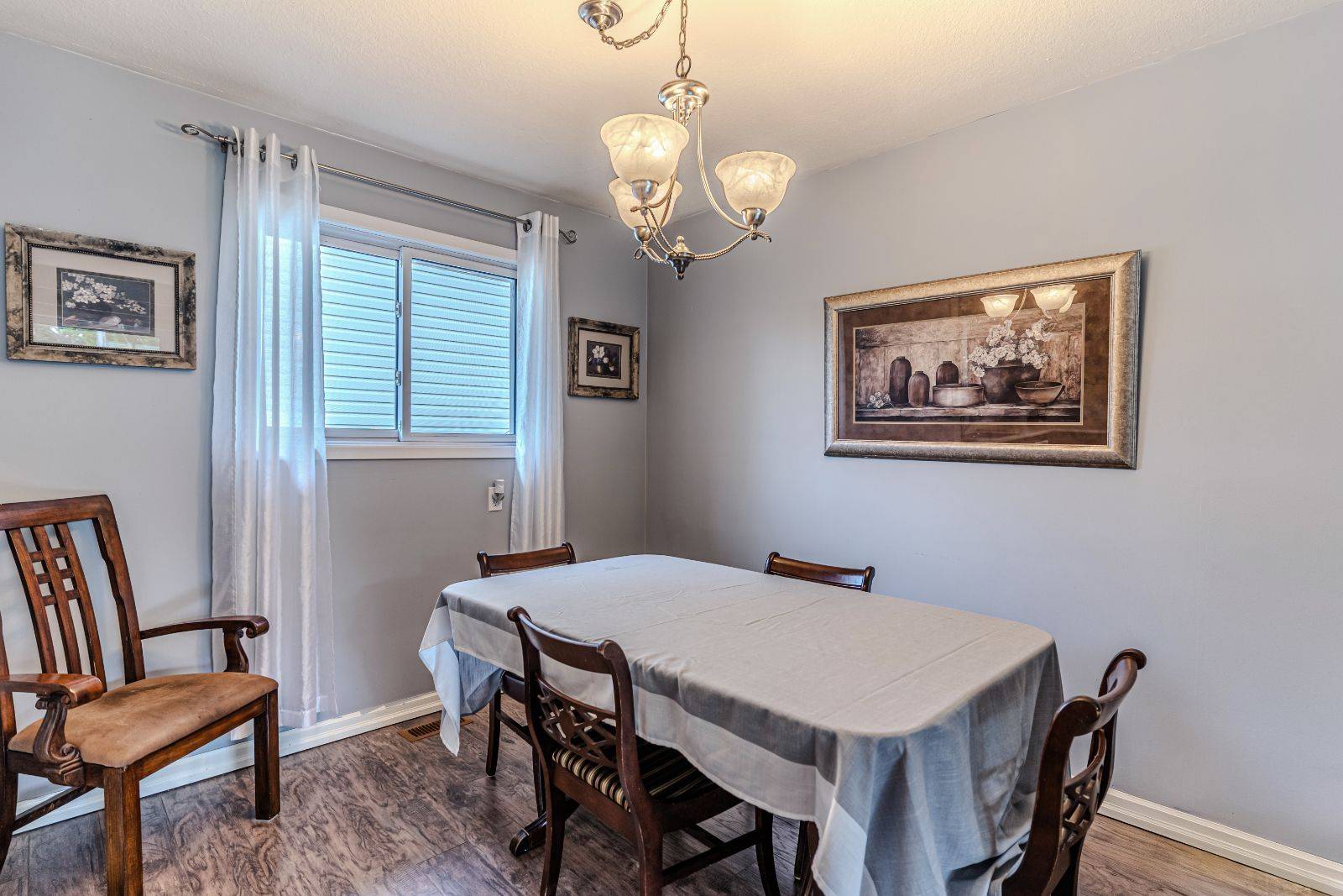 Orillia, ON L3V 3G5,423 Mary ST