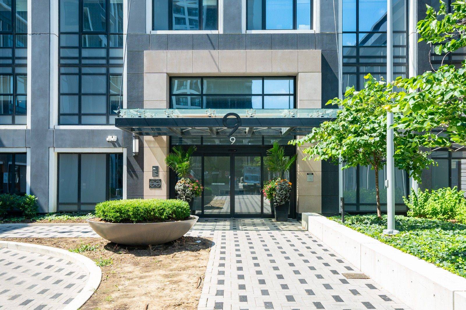 Toronto W08, ON M9A 0E1,9 Mabelle AVE #2219