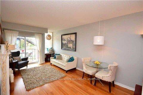 Toronto W02, ON M6P 1X4,2495 Dundas ST W #310