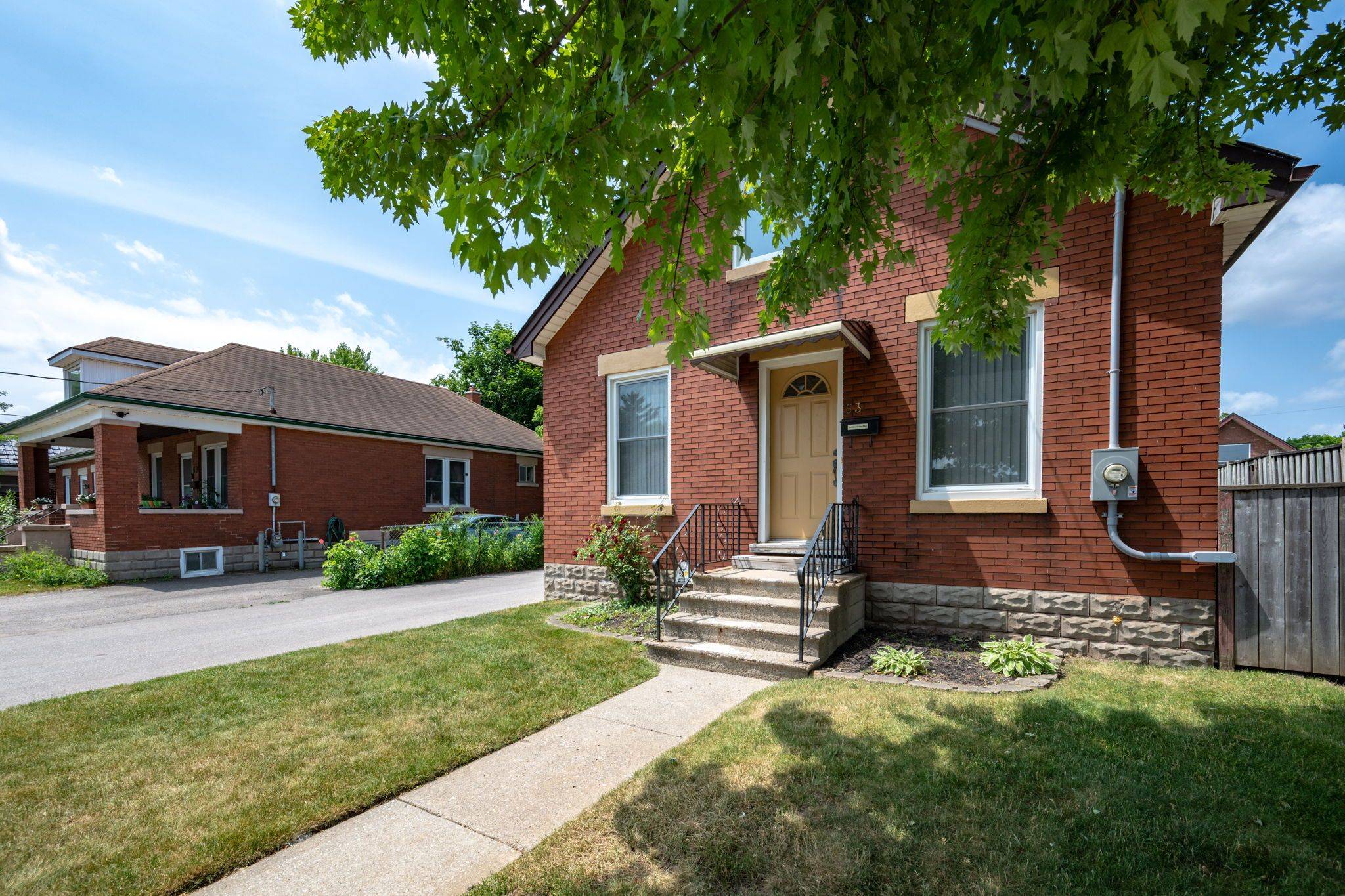 London East, ON N5Z 2K6,53 Tennyson ST