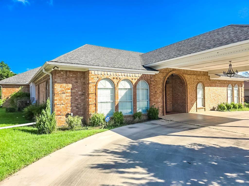 Mexia, TX 76667,904 Greenleaf Drive