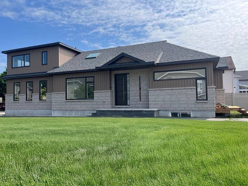 Orleans - Convent Glen And Area, ON K1C 6M9,6584 Windsong AVE