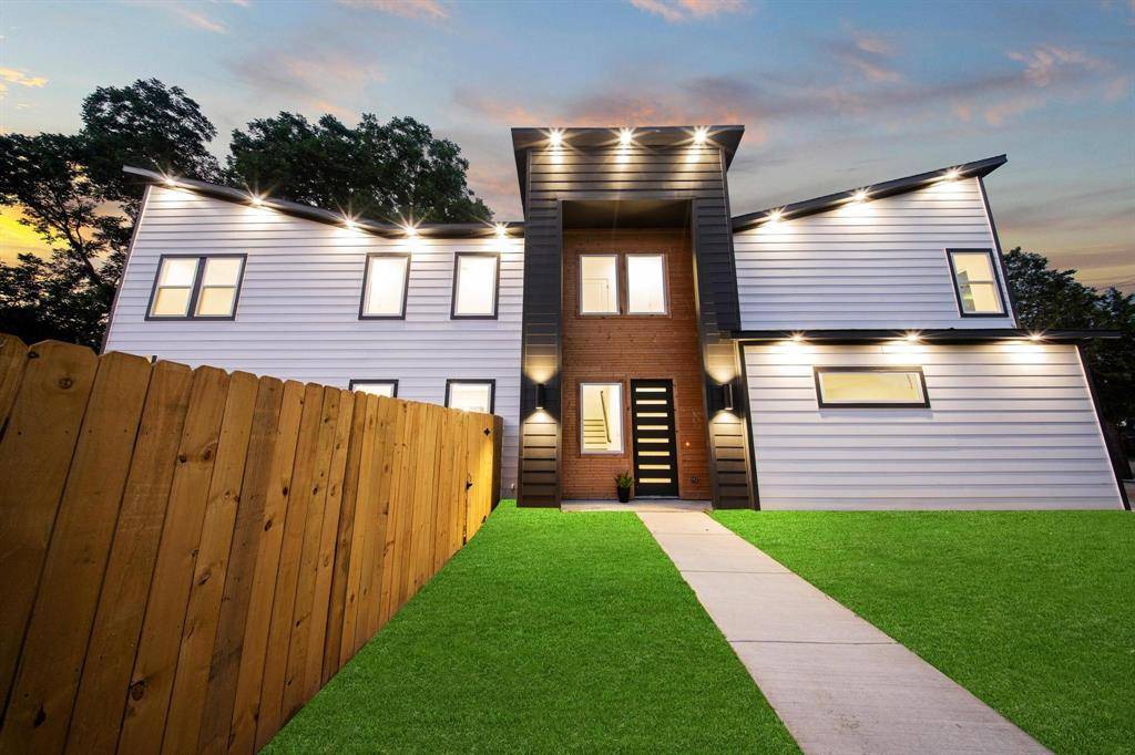 Dallas, TX 75215,2503 Lawrence Street