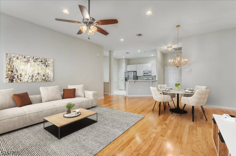 Wayne Twp., NJ 07470,1302 Four Seasons Dr