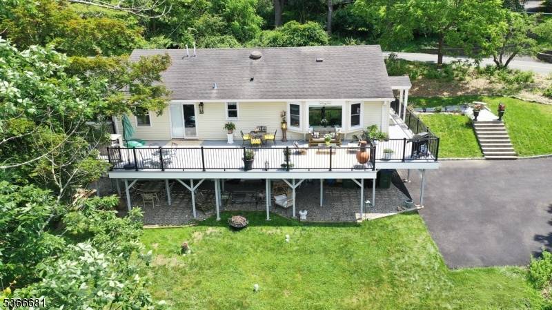 Washington Twp., NJ 07830,306 W Valley Brook Rd