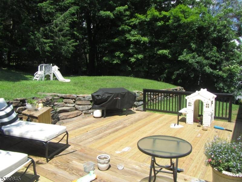 West Milford Twp., NJ 07421,230 Point Breeze Dr