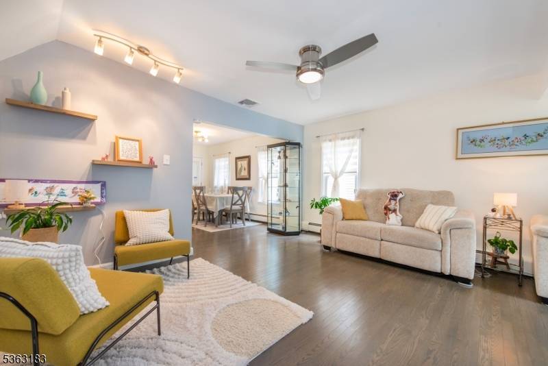 Nutley Twp., NJ 07110,12 Ackerman St