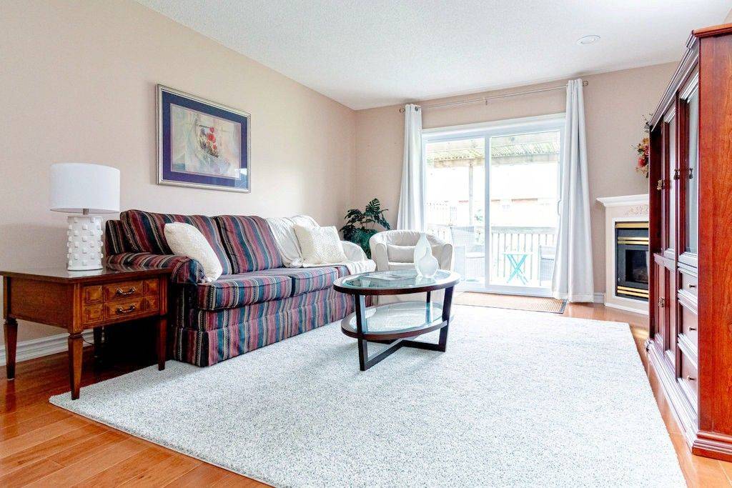 Hamilton, ON L9K 1J5,20 Meadowlands BLVD #27