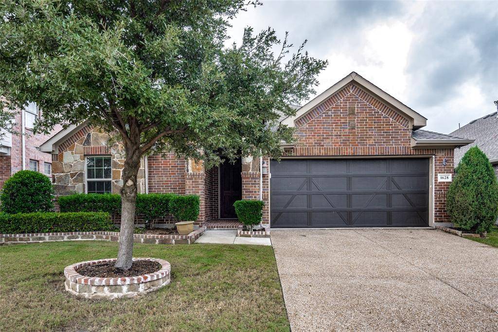 Carrollton, TX 75010,1628 Falconet Court