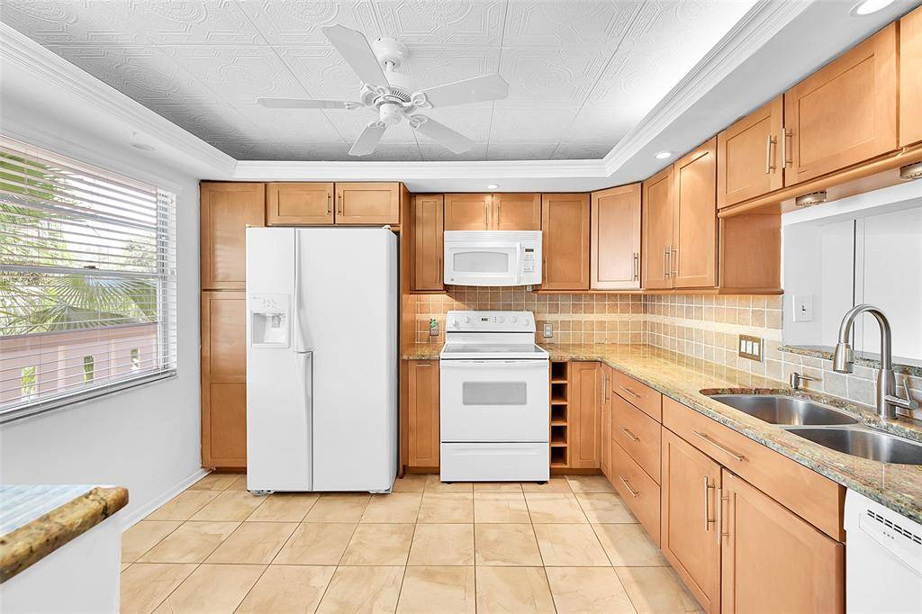 Coconut Creek, FL 33066,2401 Antigua Cir #B3