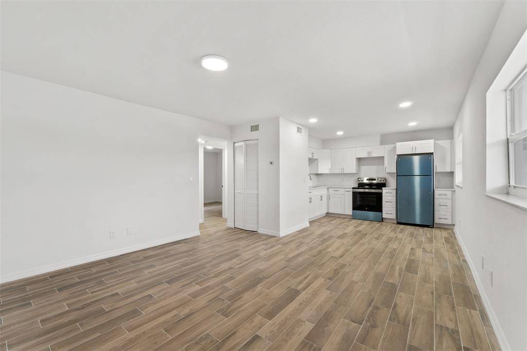 Fort Pierce, FL 34950,1301 Emerald Ter #12