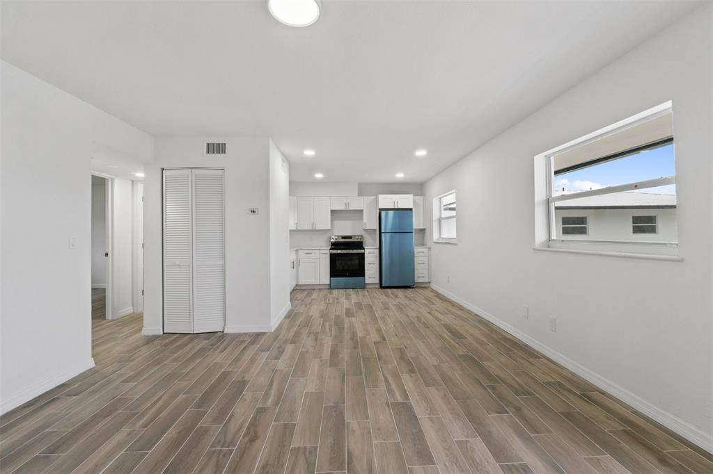 Fort Pierce, FL 34950,1301 Emerald Ter #12