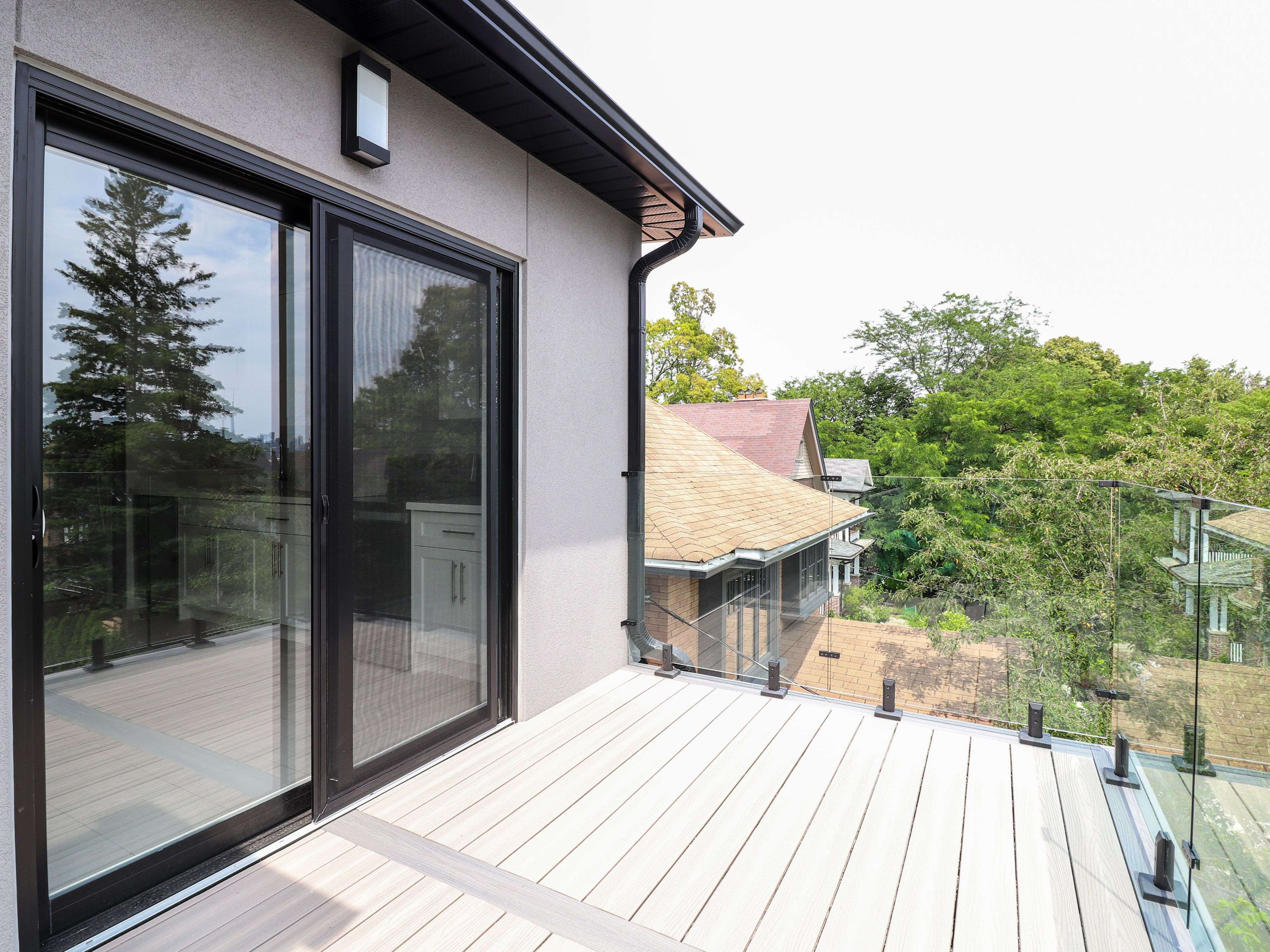 Toronto W03, ON M6H 2J8,58 Regal RD #APT-3