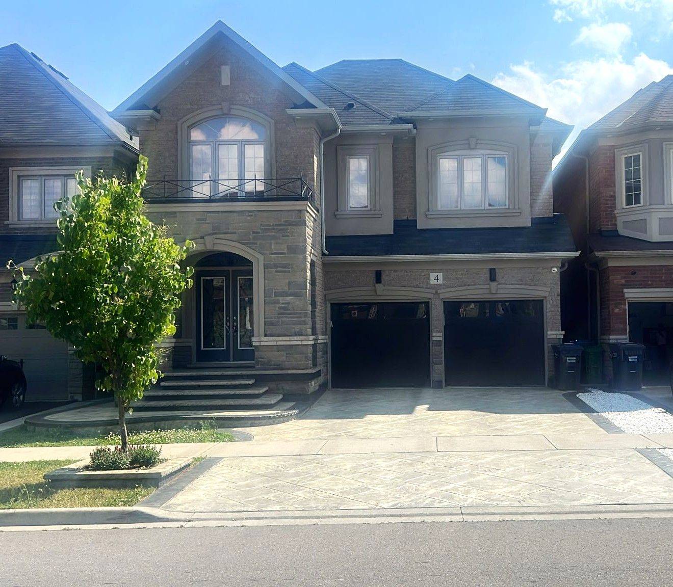 Brampton, ON L7A 4X8,4 Action DR