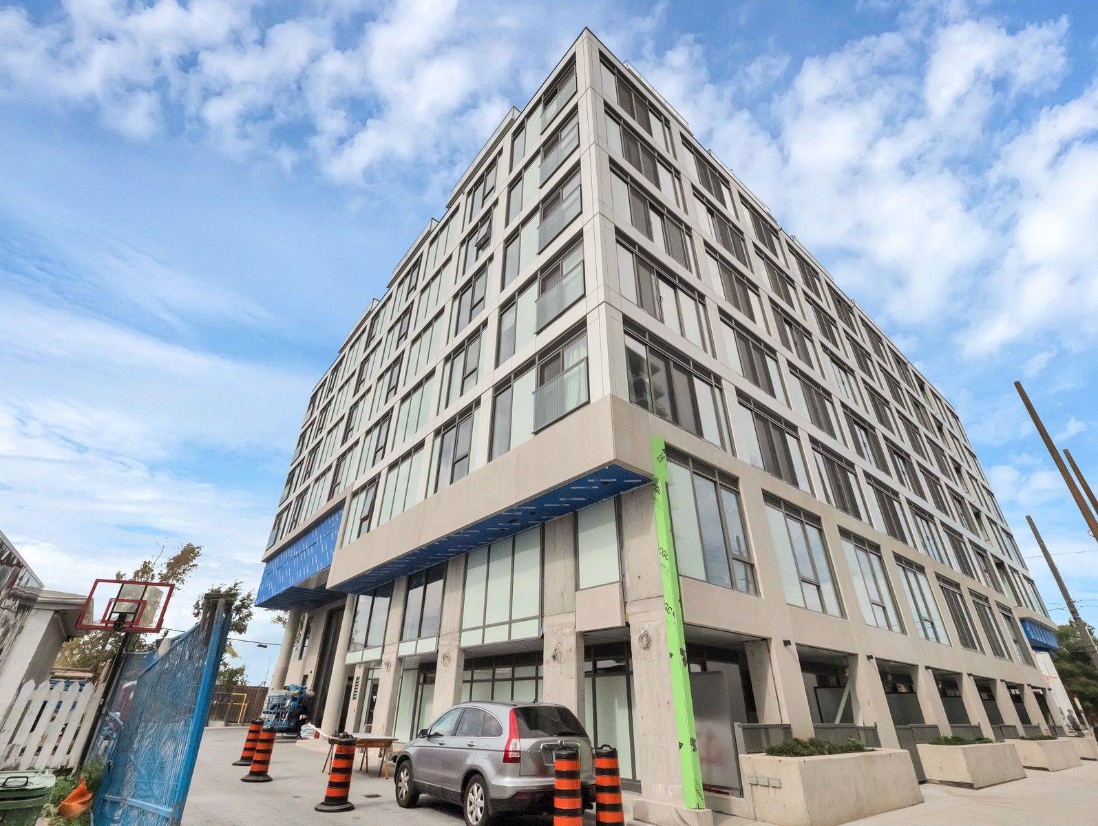 Toronto W08, ON M8Z 1R7,1195 The Queensway N/A #802