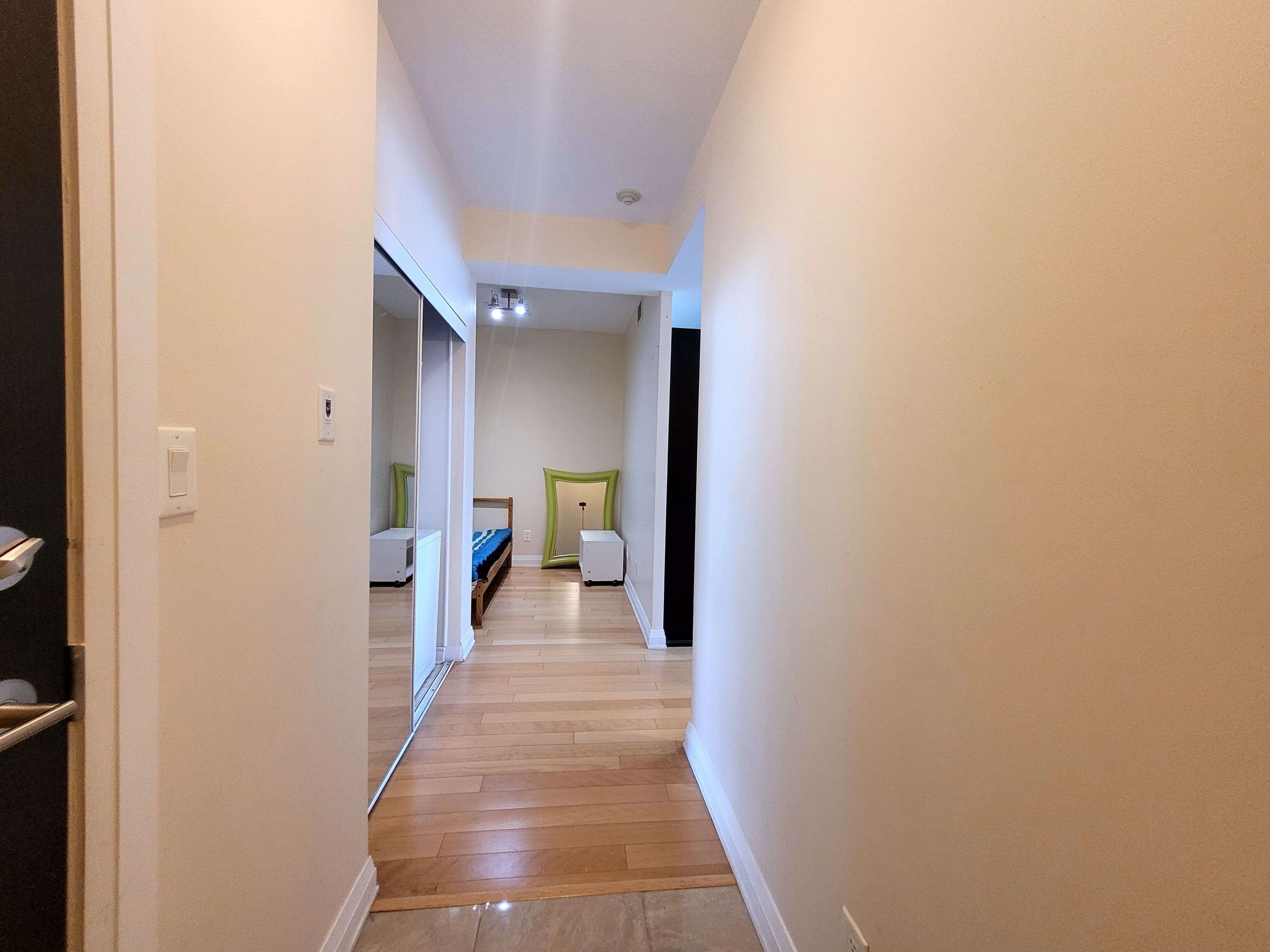 Mississauga, ON L5B 0B9,3504 Hurontario ST #801