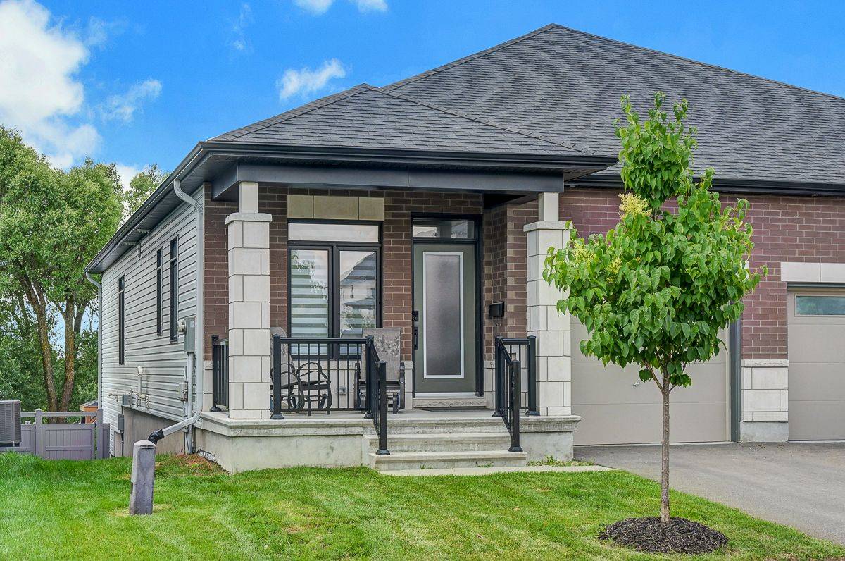 Orleans - Convent Glen And Area, ON K1W 0M2,568 Knotridge ST