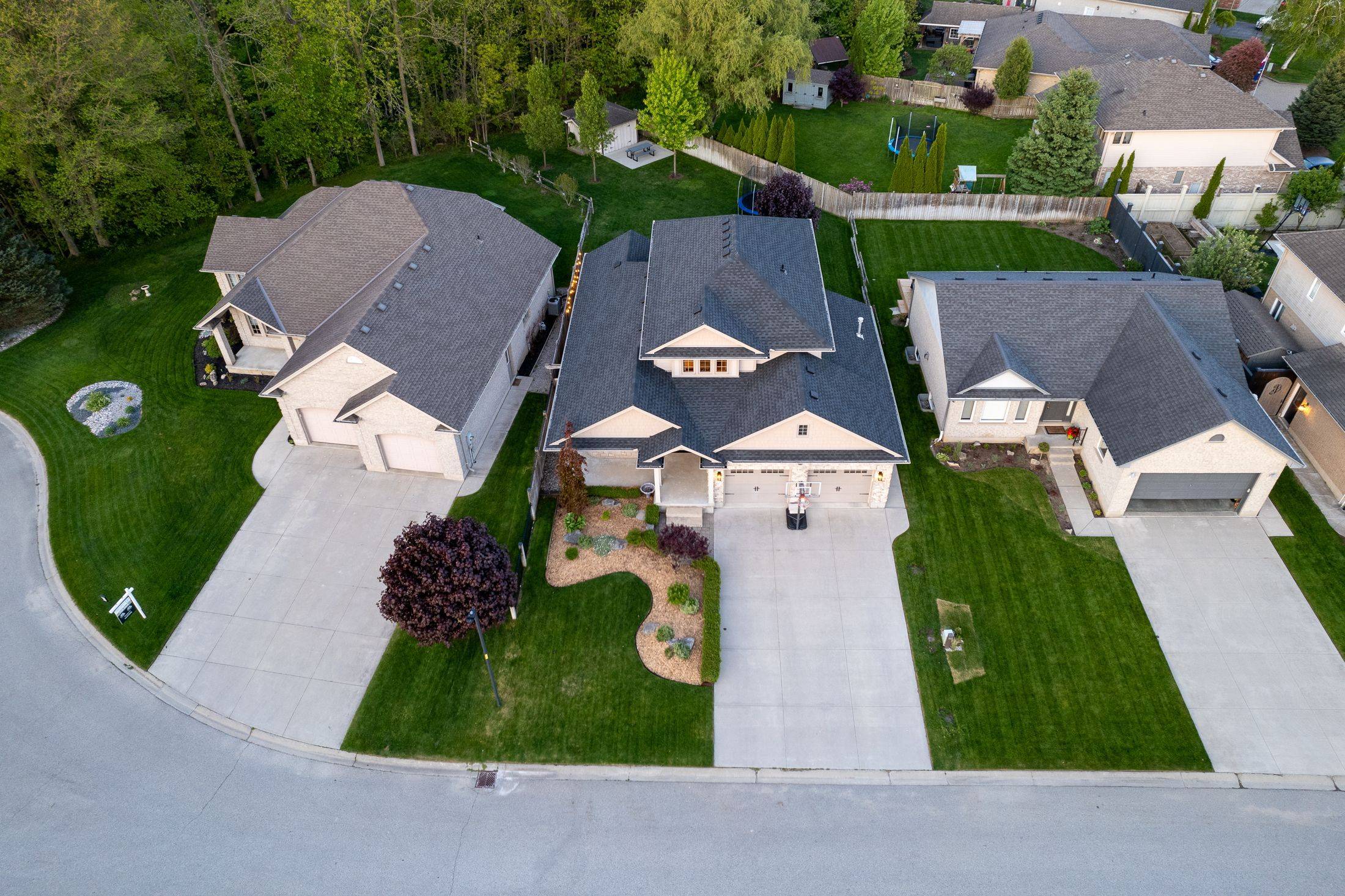 Strathroy-caradoc, ON N7G 4L5,483 Petersen AVE