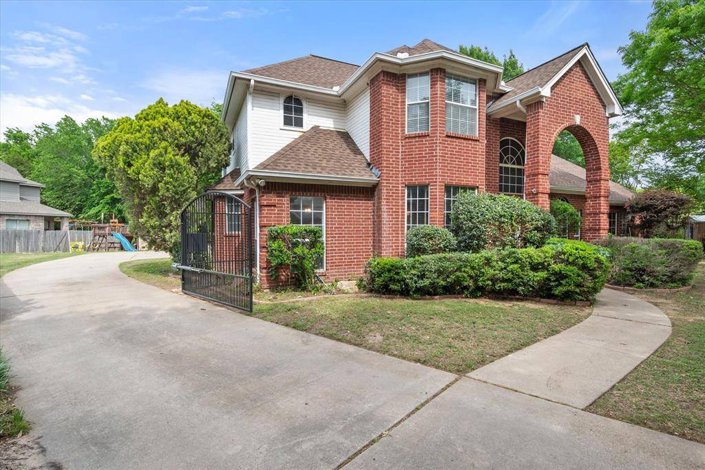 Arlington, TX 76001,6519 Redstone Court