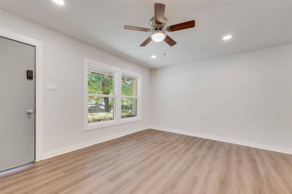 Dallas, TX 75228,2021 Costa Mesa Drive