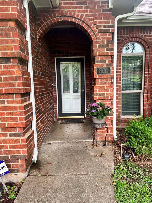 Desoto, TX 75115,825 Robin Meadow Drive