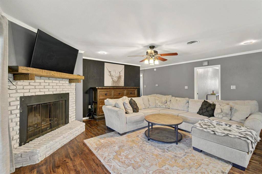 Weatherford, TX 76086,1601 E Bankhead Drive