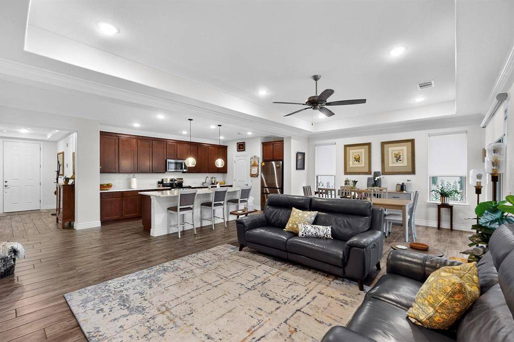 Denton, TX 76207,9604 Creekwood Drive