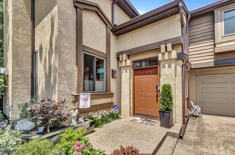 Plainsboro Twp., NJ 08540,107 Sayre Dr