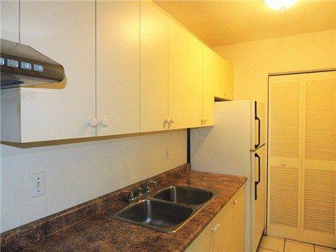 Toronto E09, ON M1E 4X2,100 Mornelle CT N #1013