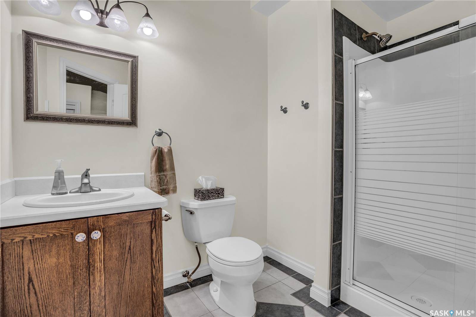 Regina, SK S4R 1X8,1170 Broad STREET #202