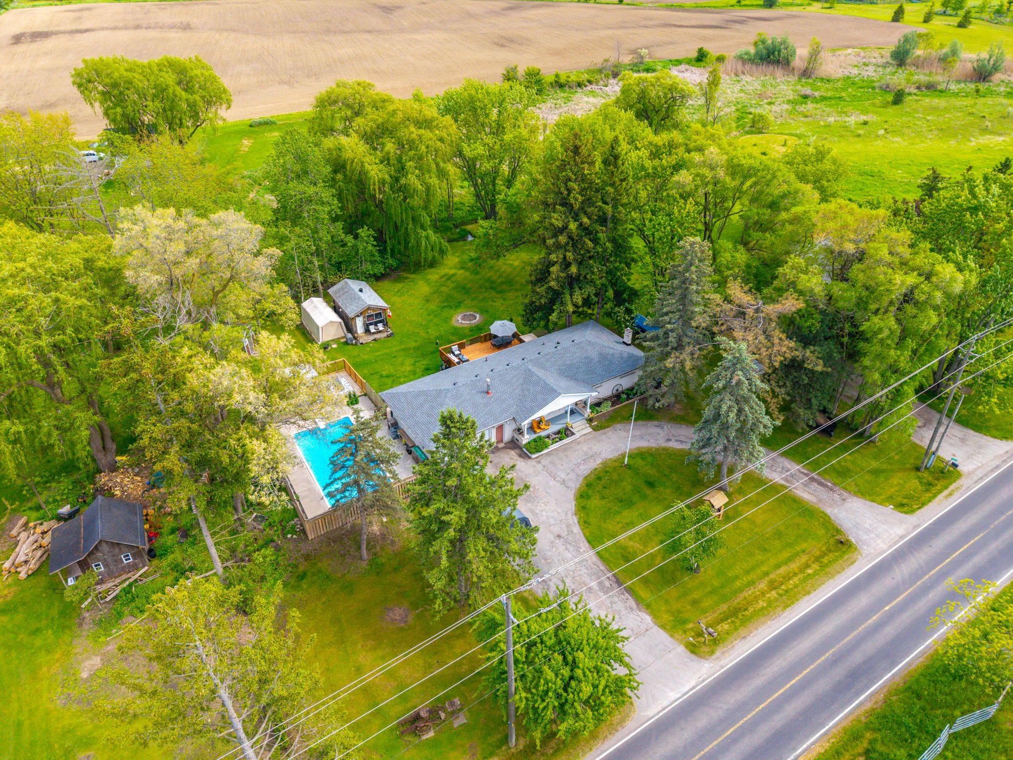 Burlington, ON L7P 0E6,2718 No 8 Side Road