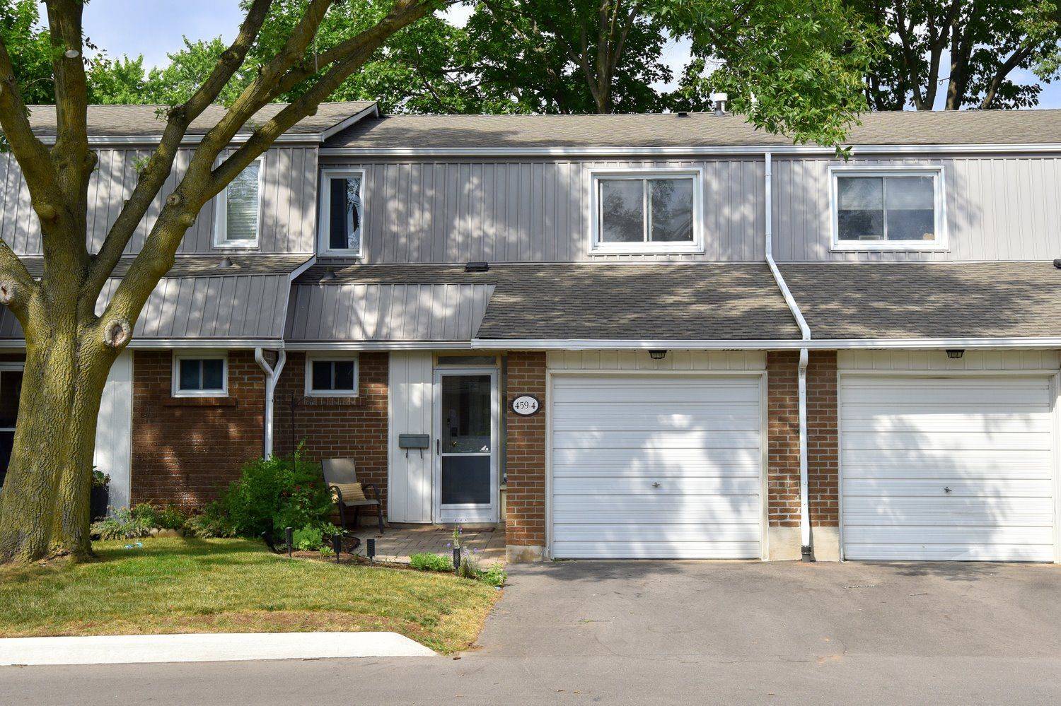 Burlington, ON L7N 2Z9,459 Woodview RD #4