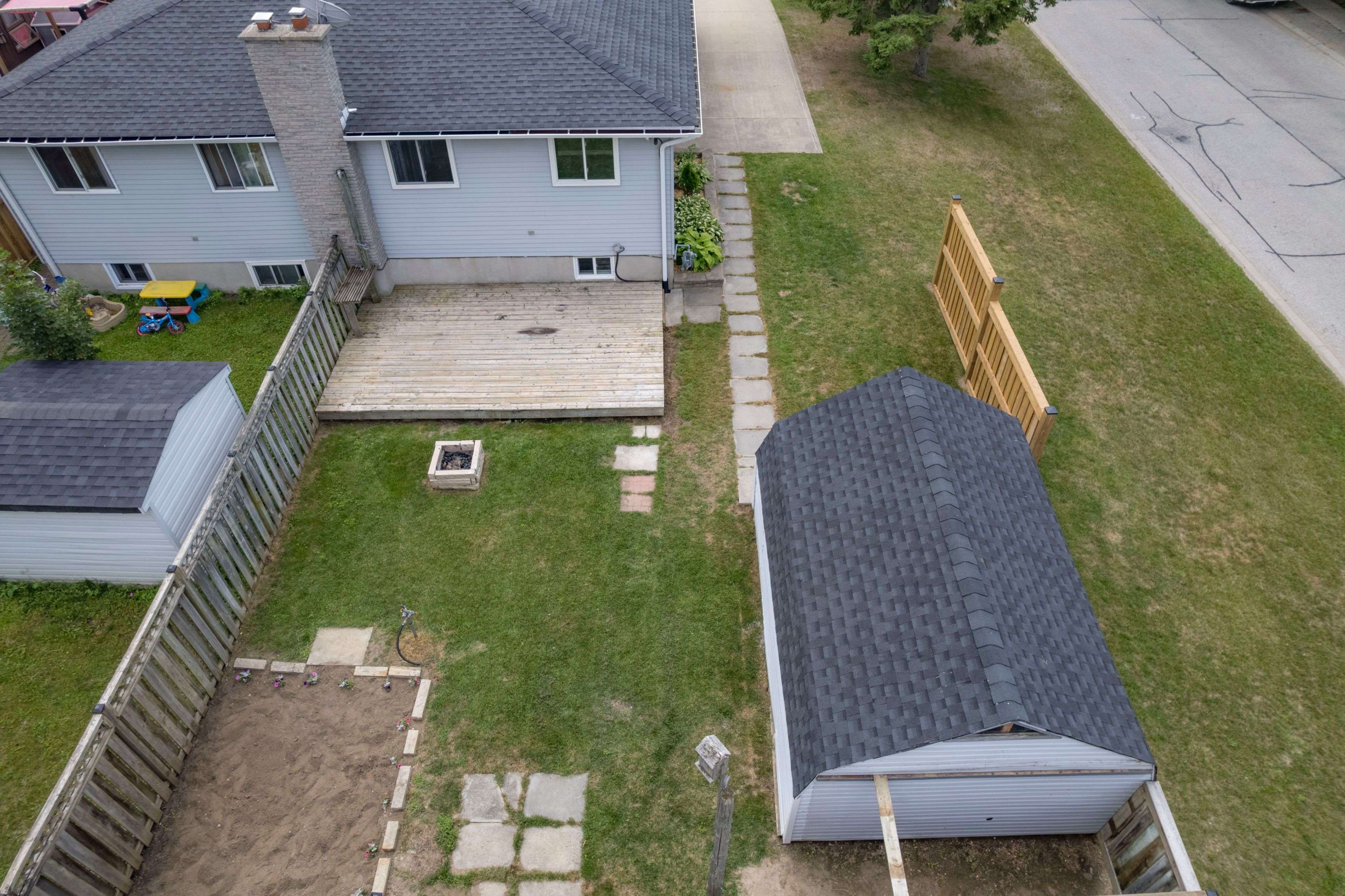 Saugeen Shores, ON N0H 2C1,649 Lloyd ST