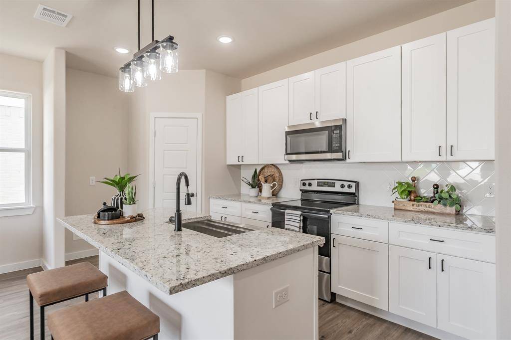 Granbury, TX 76048,5622 Barkridge Drive