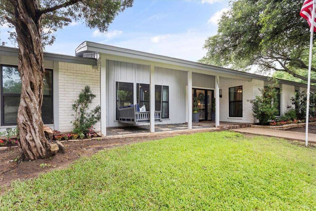 Fort Worth, TX 76109,3808 Black Canyon Road