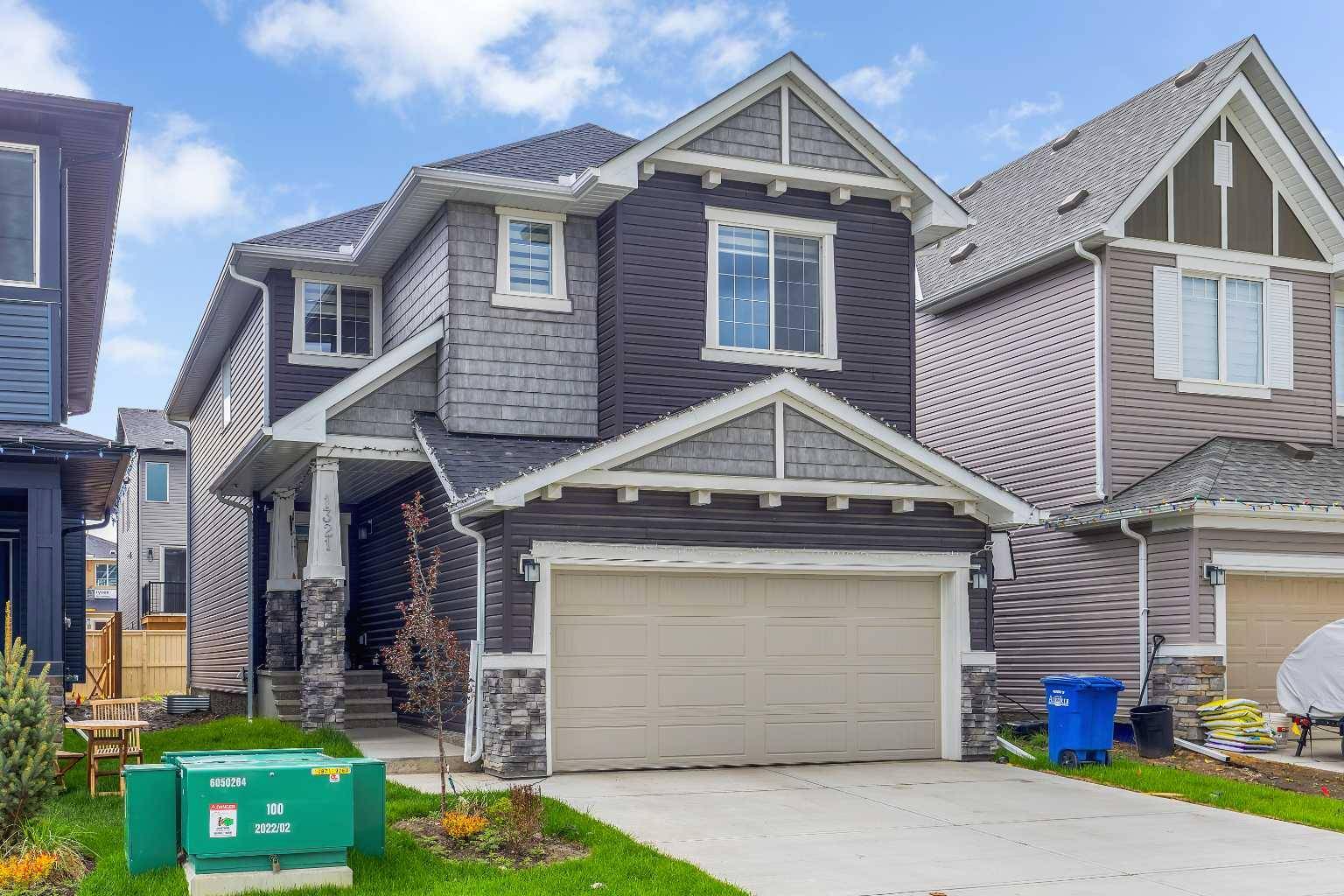 Airdrie, AB T4B 5K1,1321 Bayview PT SW