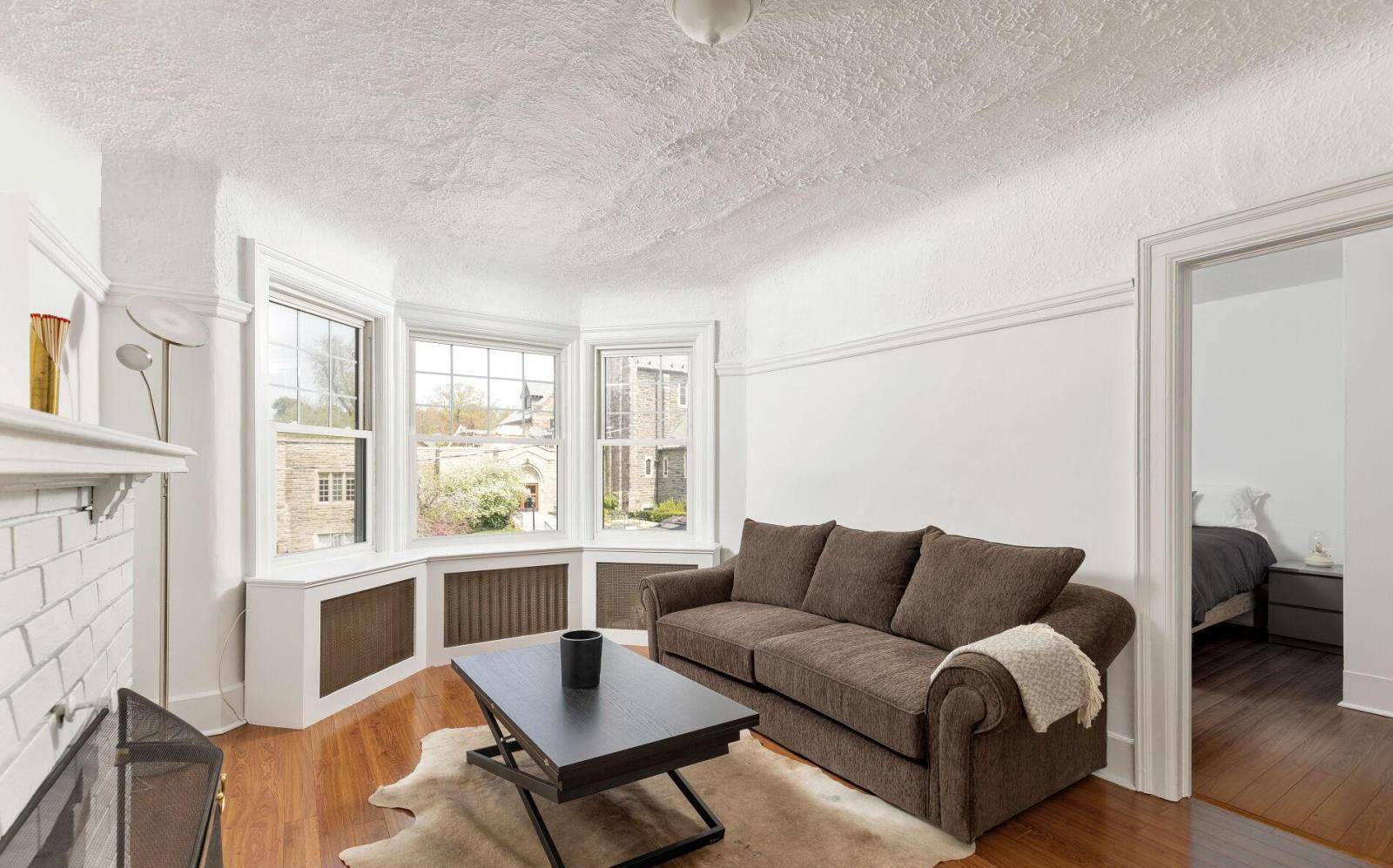 Toronto C02, ON M4V 1X3,303 Lonsdale RD #2nd Floor