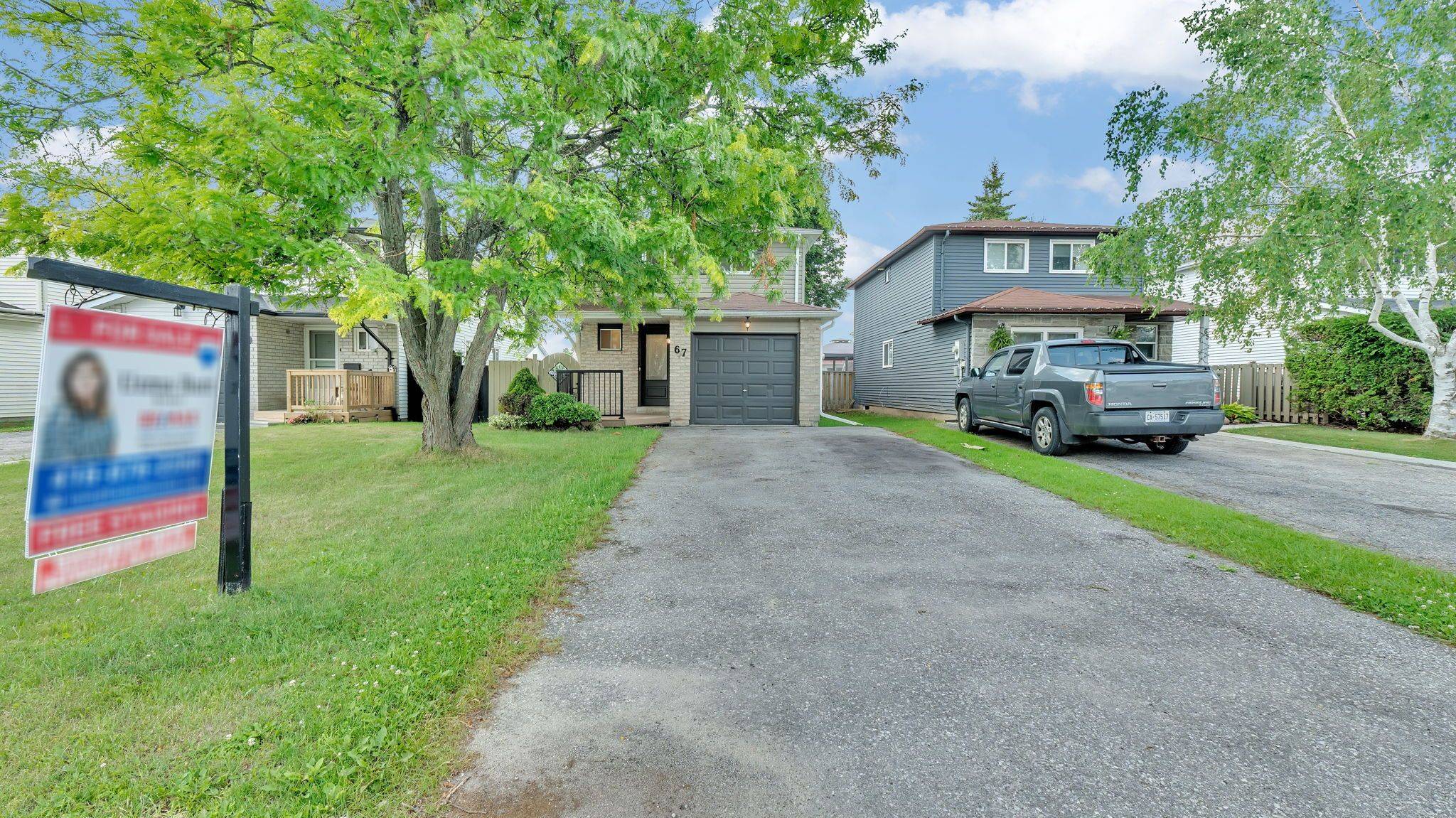 Barrie, ON L4M 5V5,67 Corbett DR