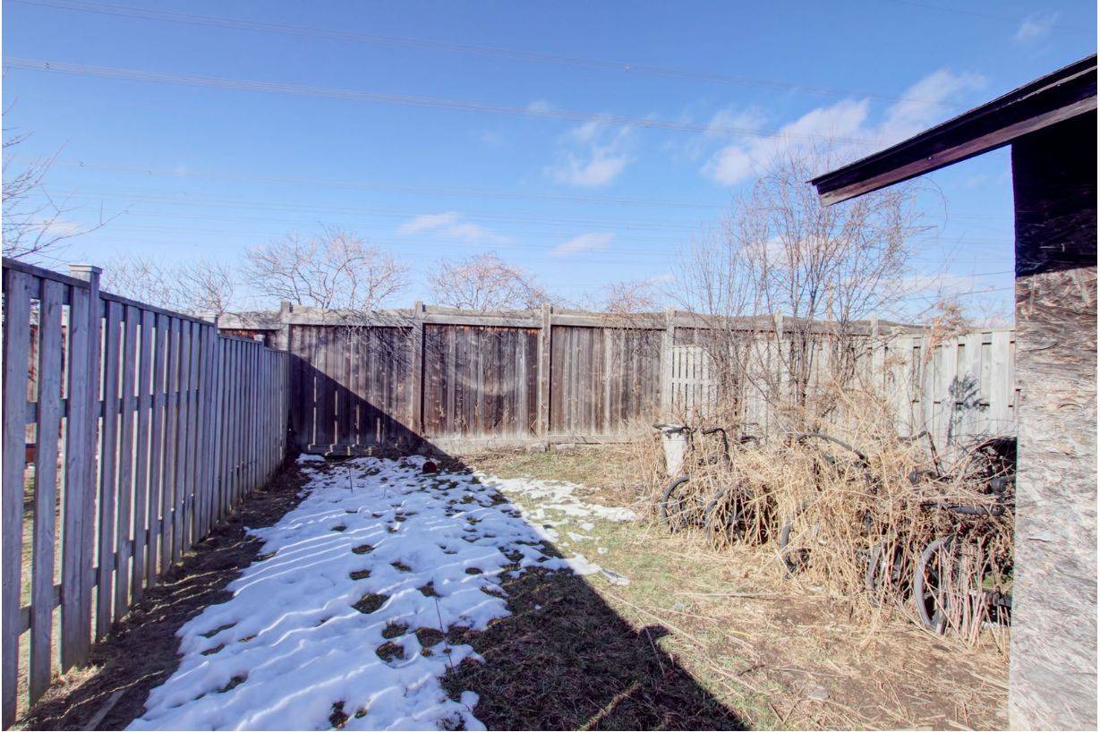 Mississauga, ON L5W 1M5,505 Rossellini DR