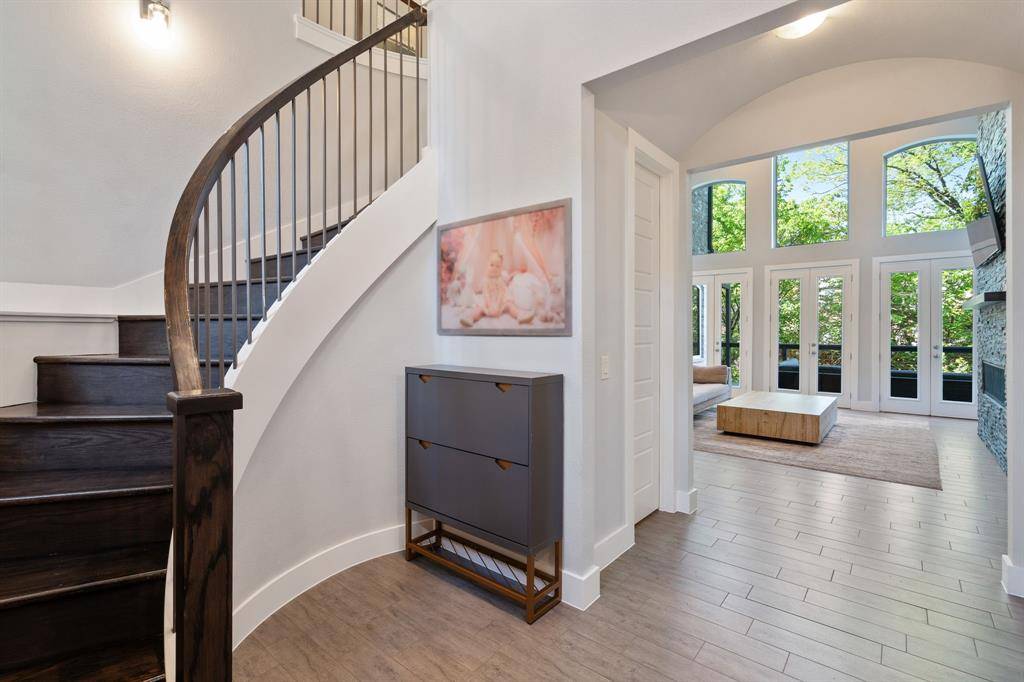 Grapevine, TX 76051,2715 White Oak Drive