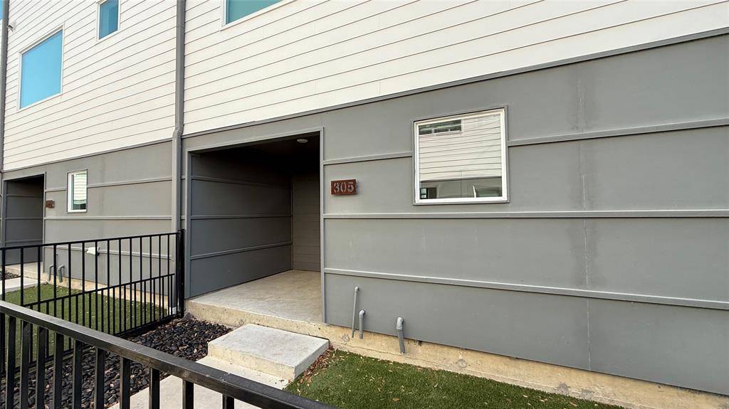 Dallas, TX 75206,5020 Bryan Street #305