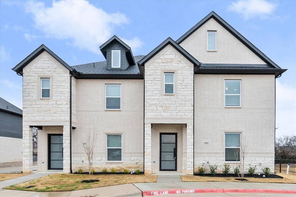 Arlington, TX 76013,2359 Park Springs Boulevard