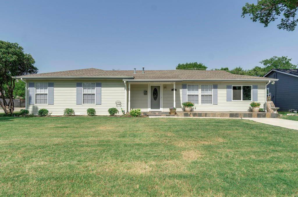 Grapevine, TX 76051,1246 S Pine Street