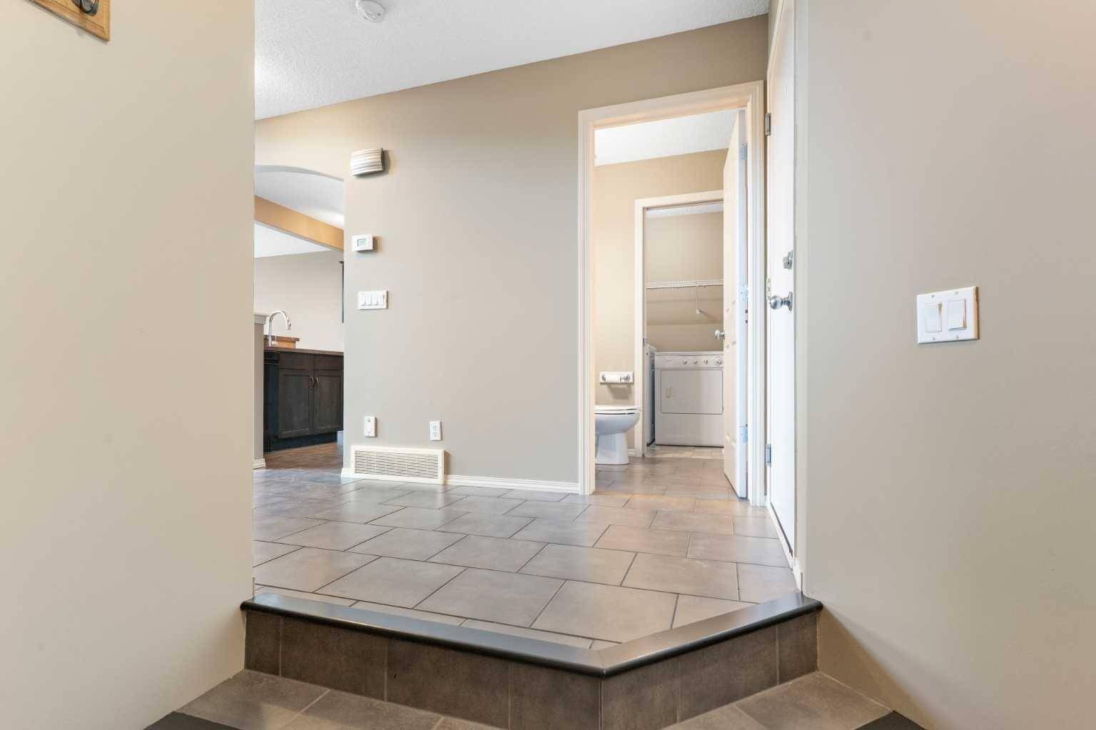 Calgary, AB T3H 5T5,25 Springborough PT SW