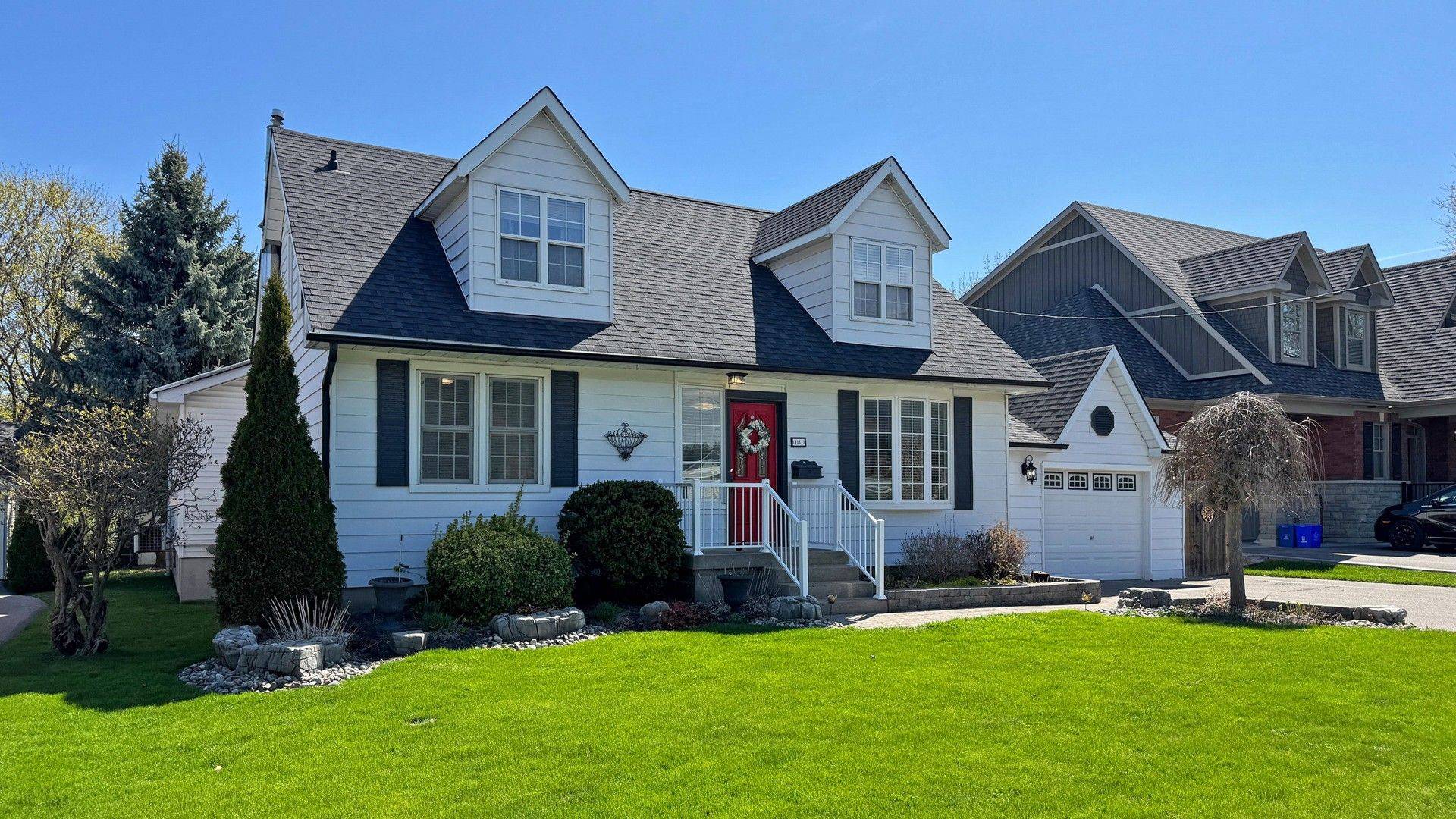 Whitby, ON L1M 1A5,11 Durham ST