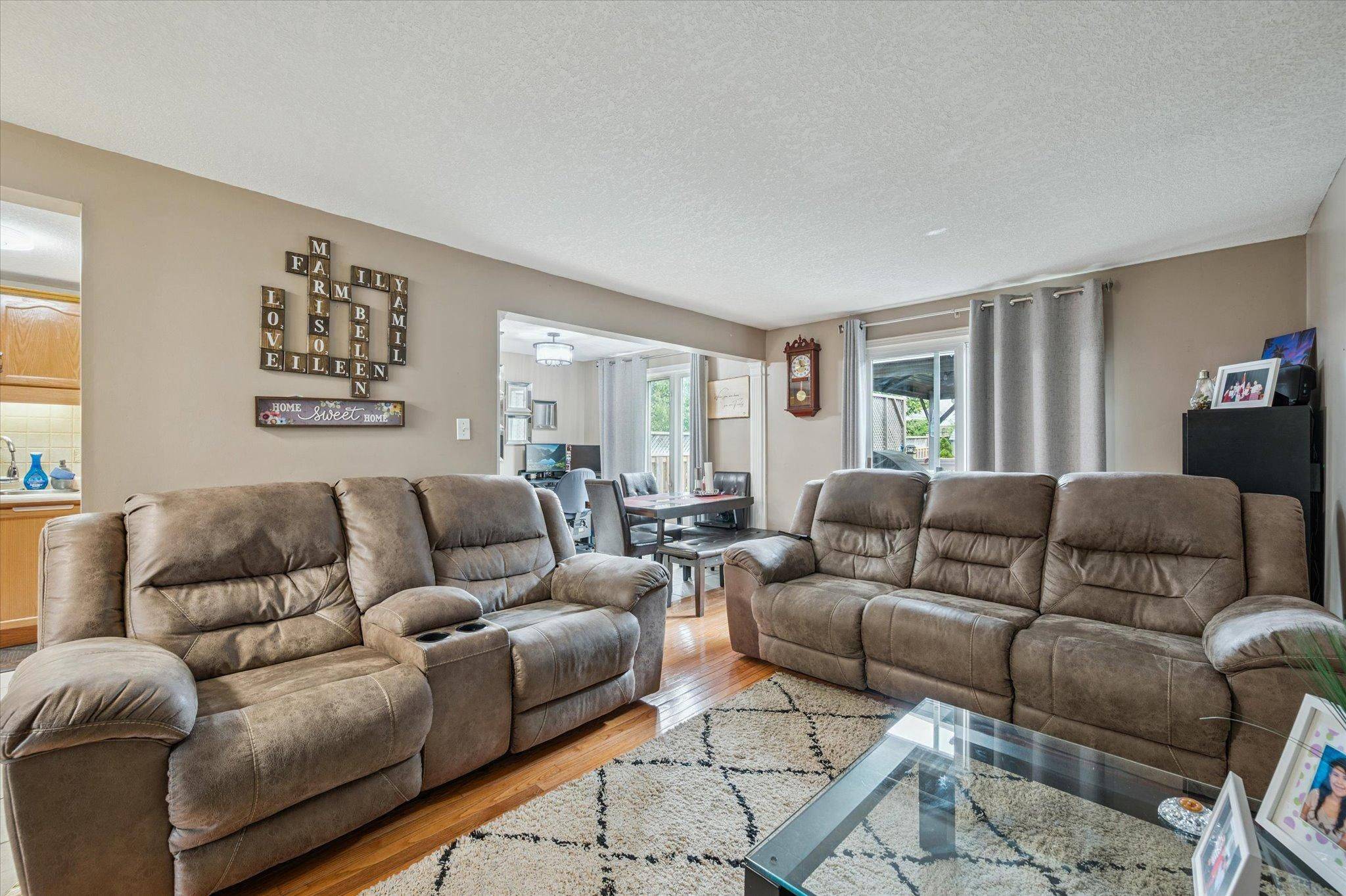 Guelph, ON N1K 1X7,161 Stephanie DR