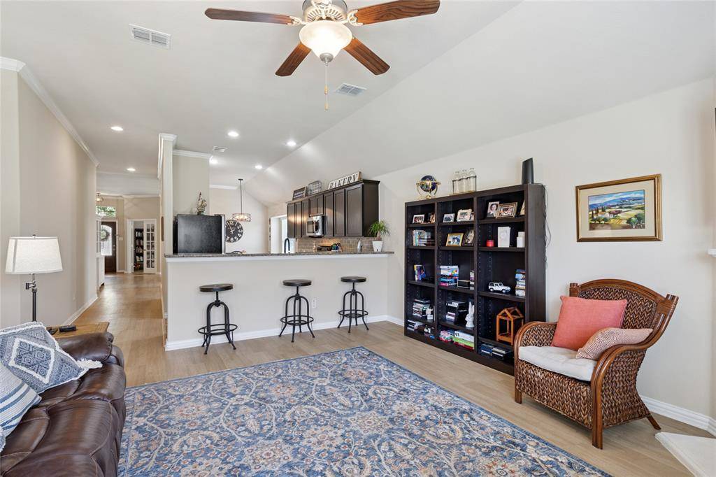 Burleson, TX 76028,1305 Hearthstone Drive