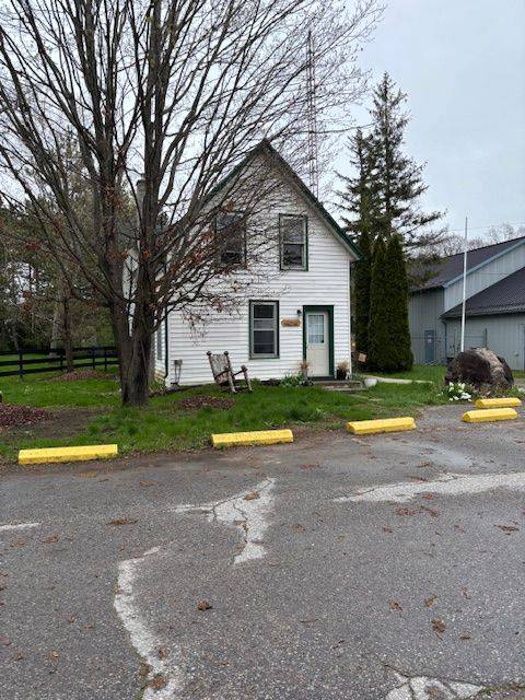 Prince Edward County, ON K0K 2P0,911-913 County Road 13 N/A